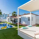 Ferienhaus Bright With A Private Swimming Pool, Air Conditioning, Garden And Parking San Miguel de Abona